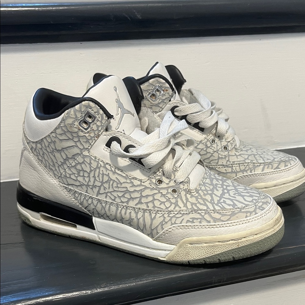 Air Jordan 3 Retro White Sneakers